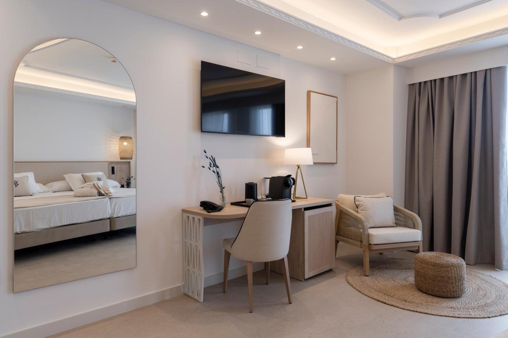 Pontiana Thalasso Hotel โอโรเปซาเดลมาร์ ภายนอก รูปภาพ